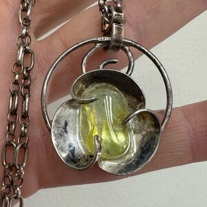 925 Sterling silver and Peridot necklace